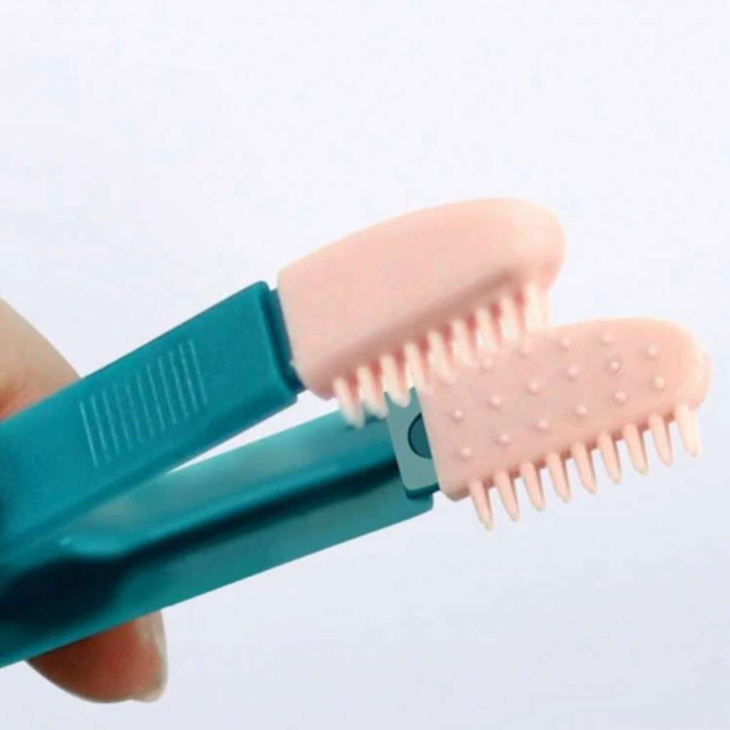Eye Clip Cleaner